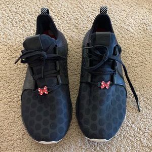 New Balance limited minnie mouse series shoe